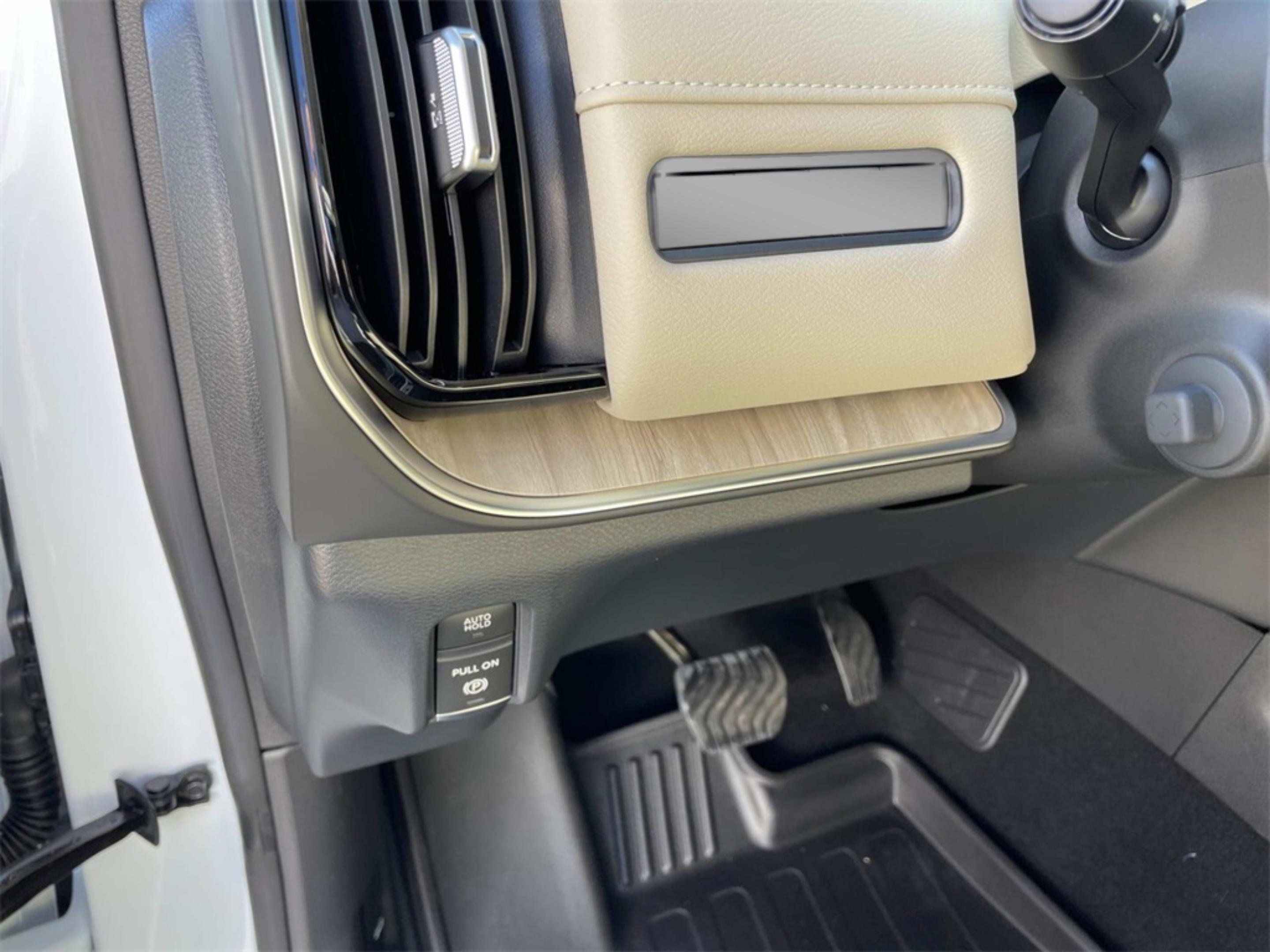 New 2026 Nissan Armada Platinum Reserve image 18