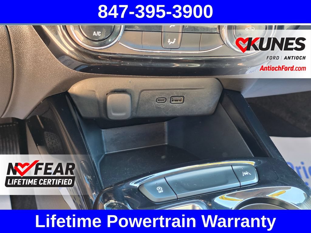 Used 2025 Chevrolet Trax LT FWD image 50