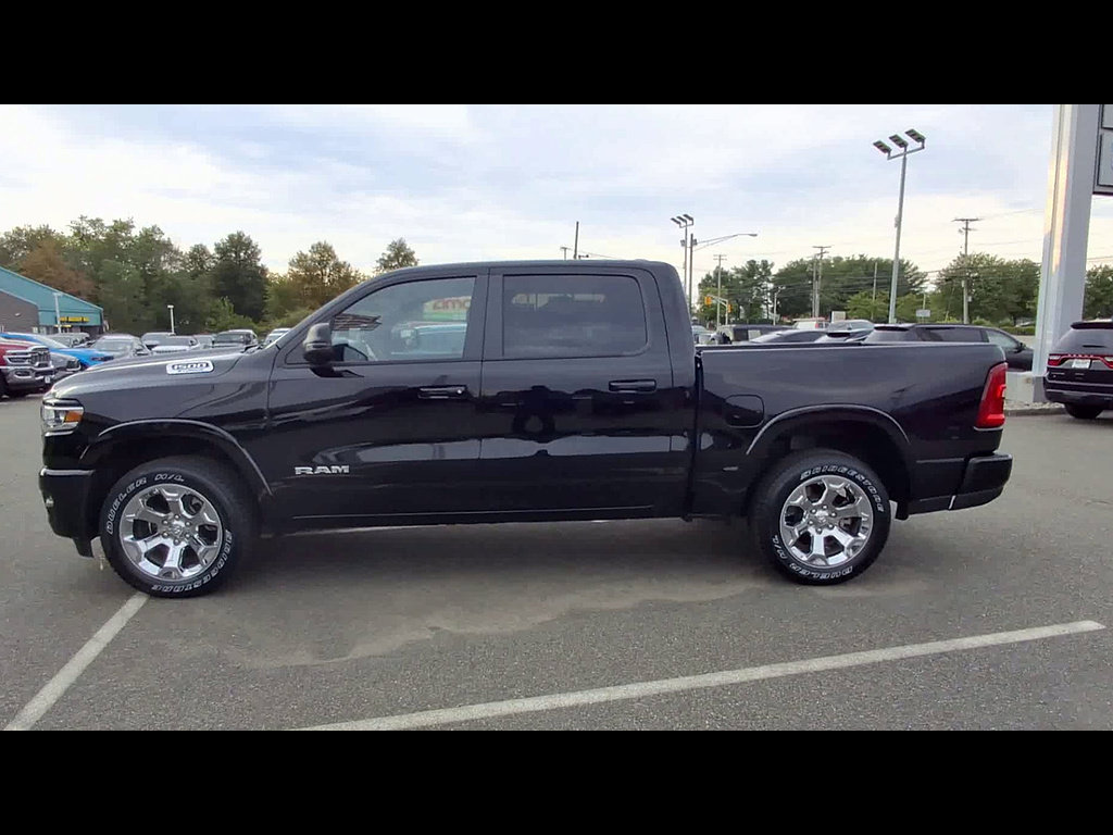Used 2025 RAM 1500 Big Horn AWD/4WD image 5