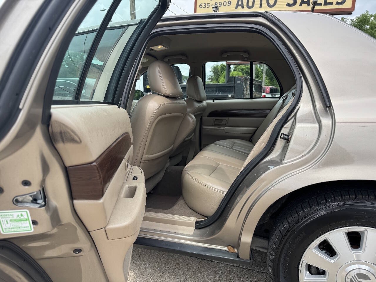 Used 2003 Mercury Grand Marquis LS RWD image 18