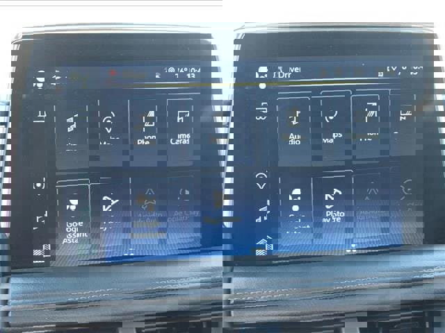 Used 2023 Chevrolet Suburban Z71 image 16