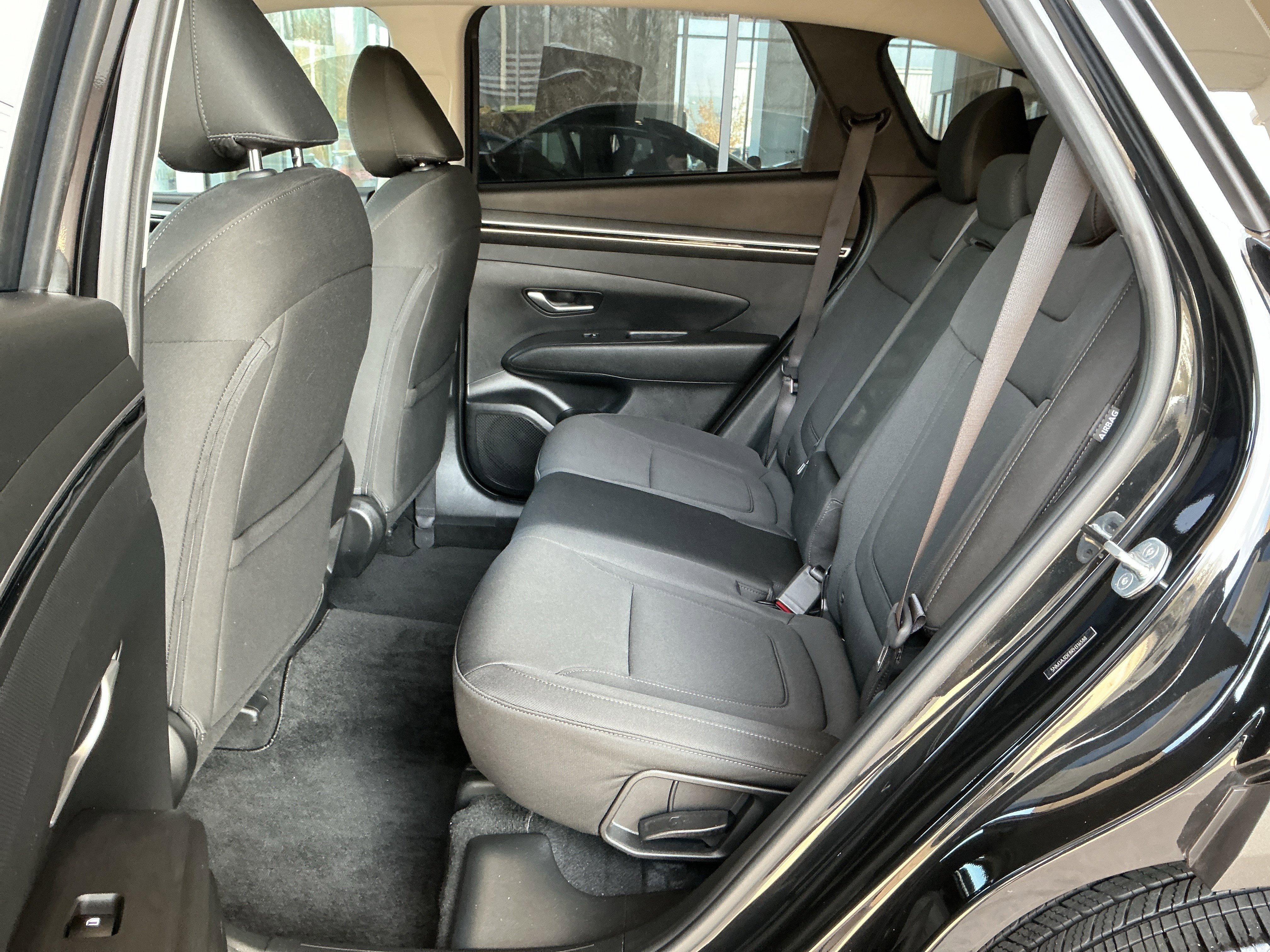 Used 2024 Hyundai Tucson SE image 18