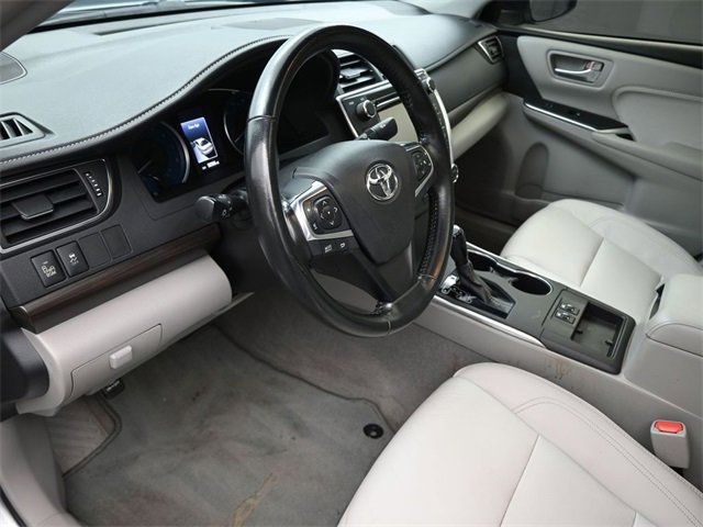 Used 2016 Toyota Camry XLE image 18