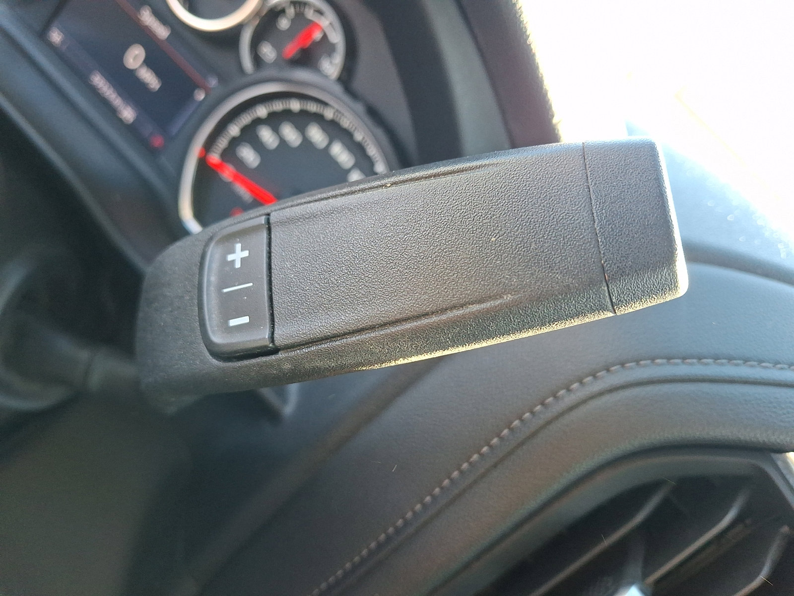 Used 2021 Chevrolet Silverado 1500 LT image 26