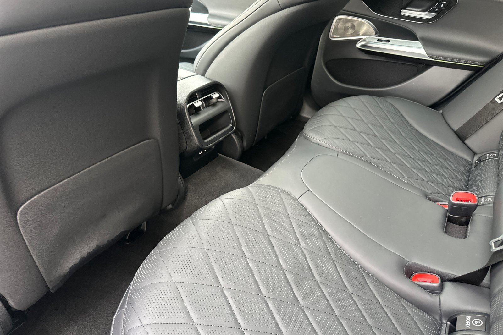 Used 2024 Mercedes-Benz E 350 4MATIC Sedan image 12