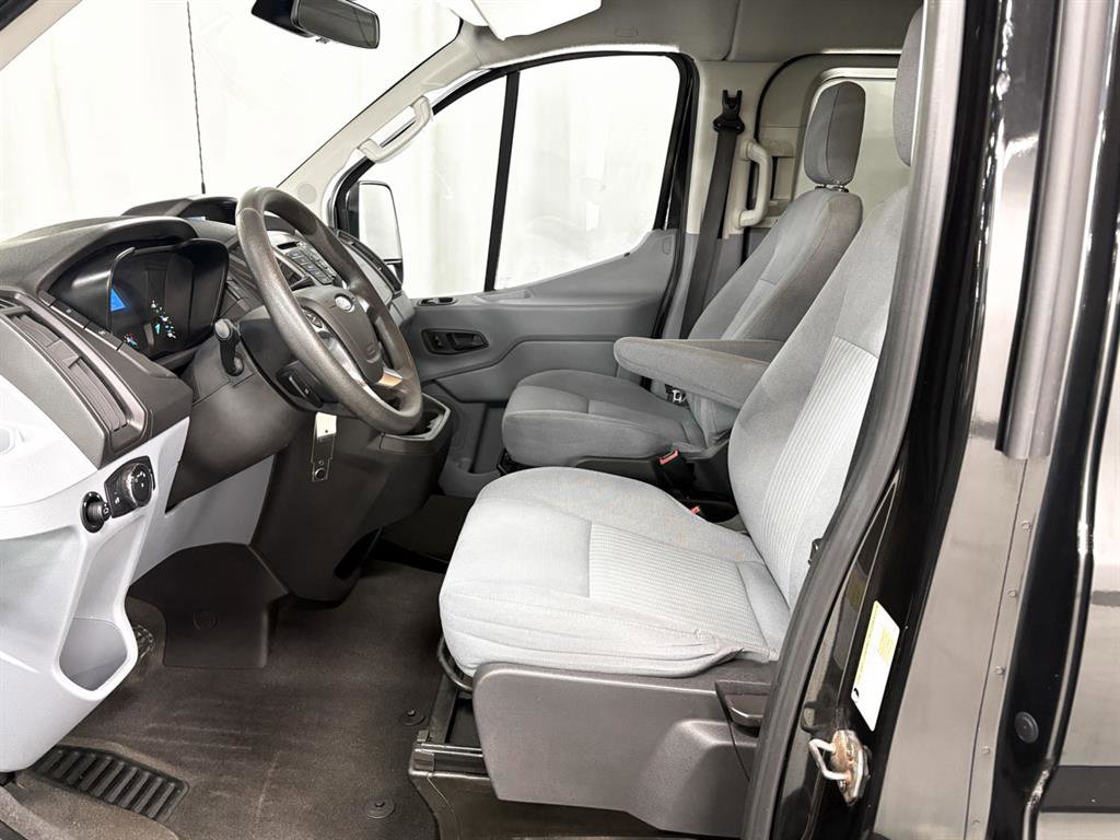 Used 2015 Ford Transit 350 XLT image 4