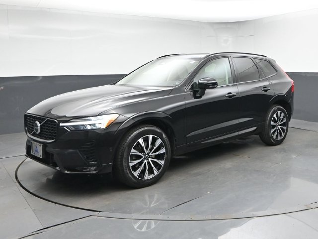 Used 2024 Volvo XC60 B5 Plus w/ Protection Package Premier AWD/4WD image 4