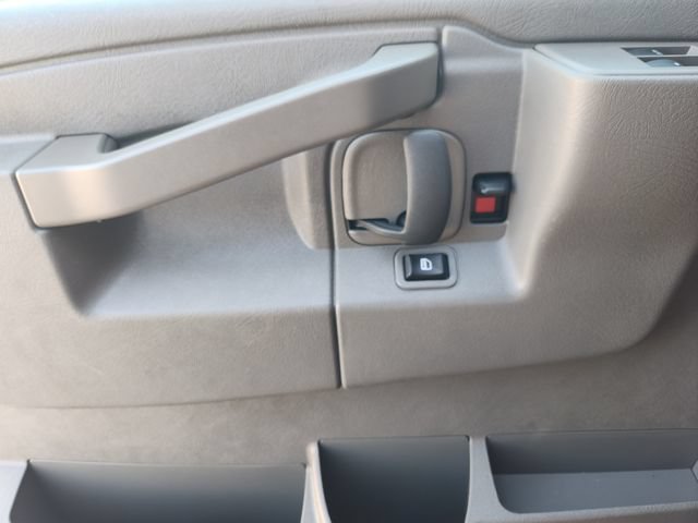 Used 2025 Chevrolet Express 3500 LS RWD image 27