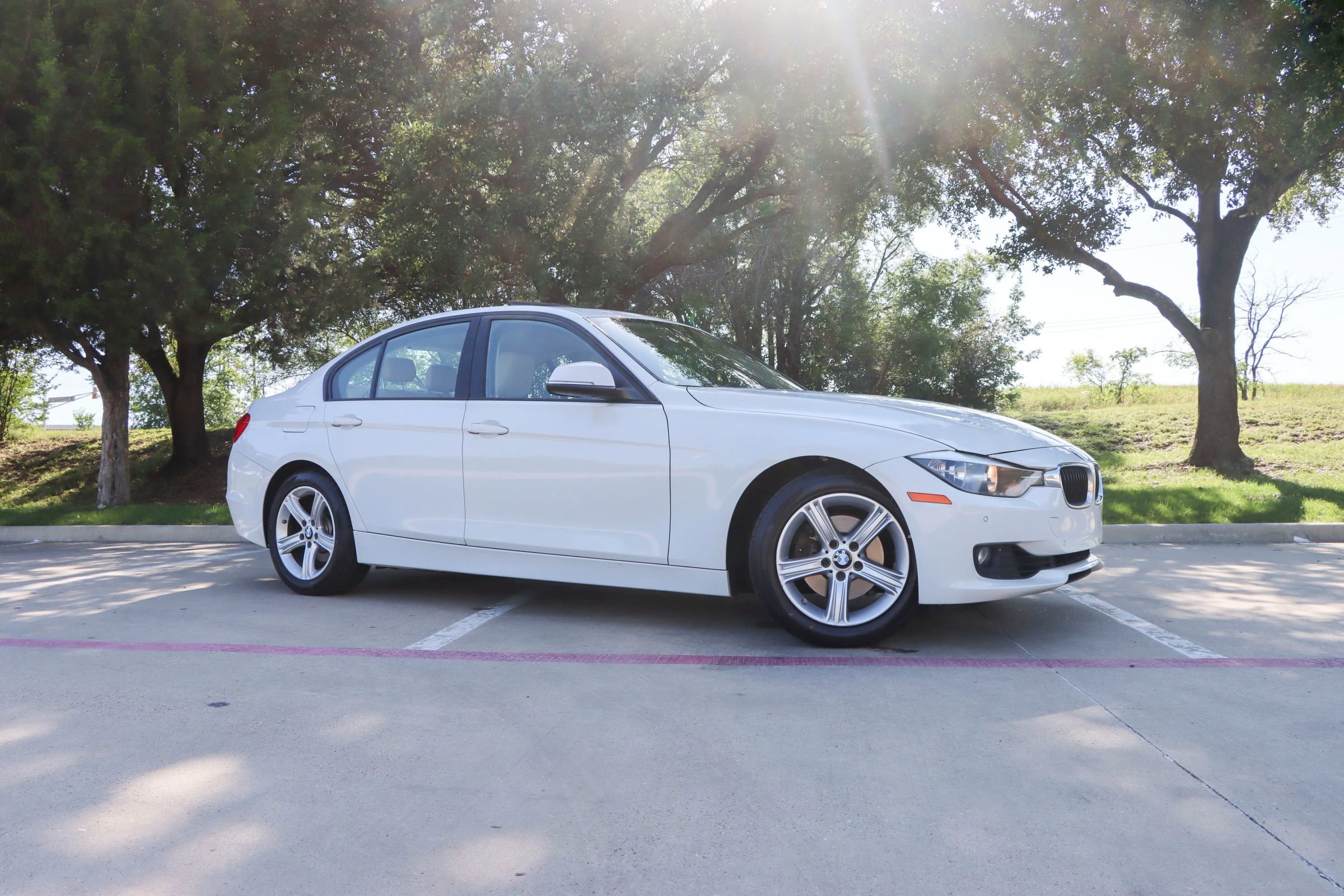 Used 2015 BMW 328i Sedan RWD image 1
