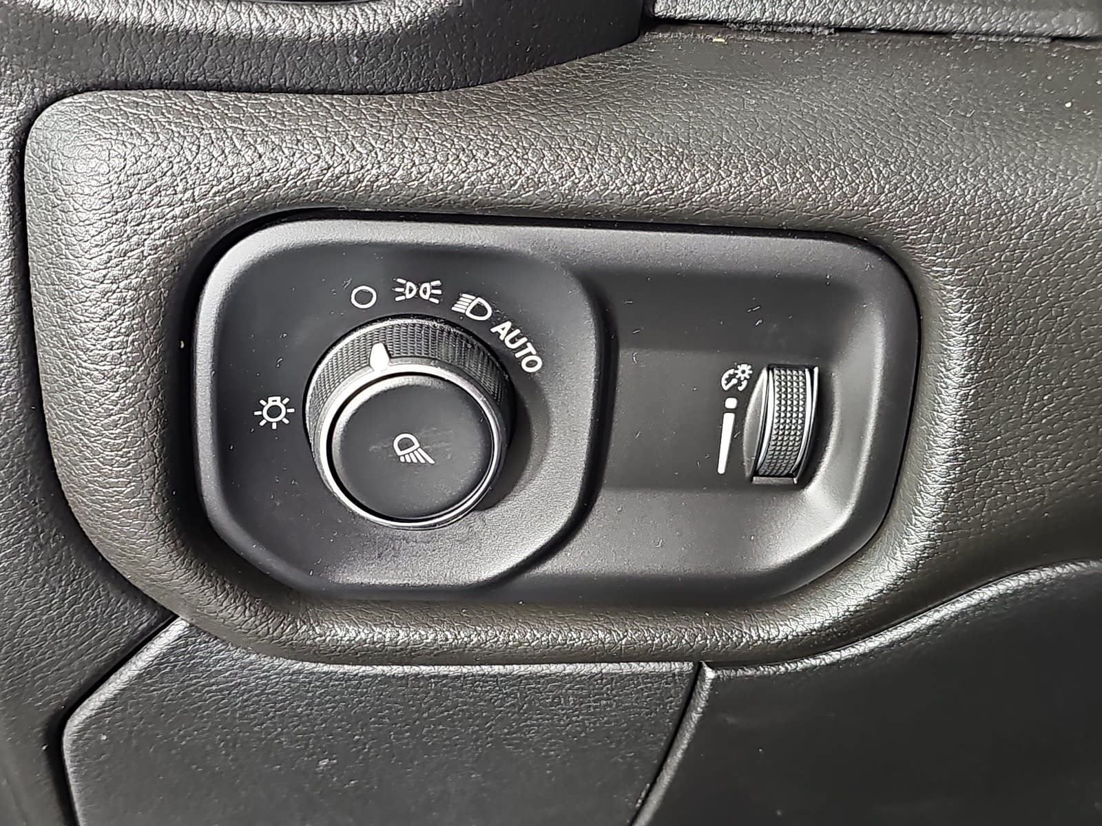 Used 2021 RAM 3500 Big Horn AWD/4WD image 20
