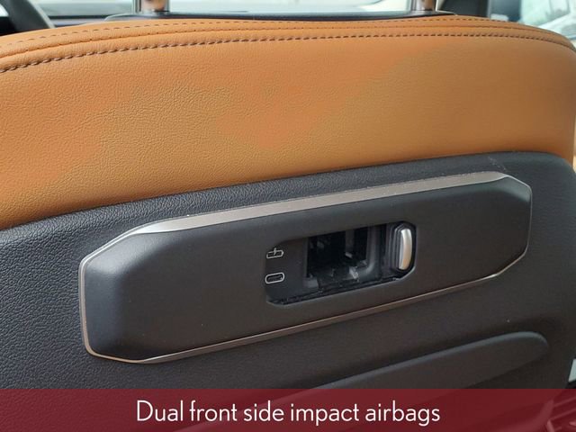 Used 2024 BMW X7 xDrive40i w/ Climate Comfort Package image 39