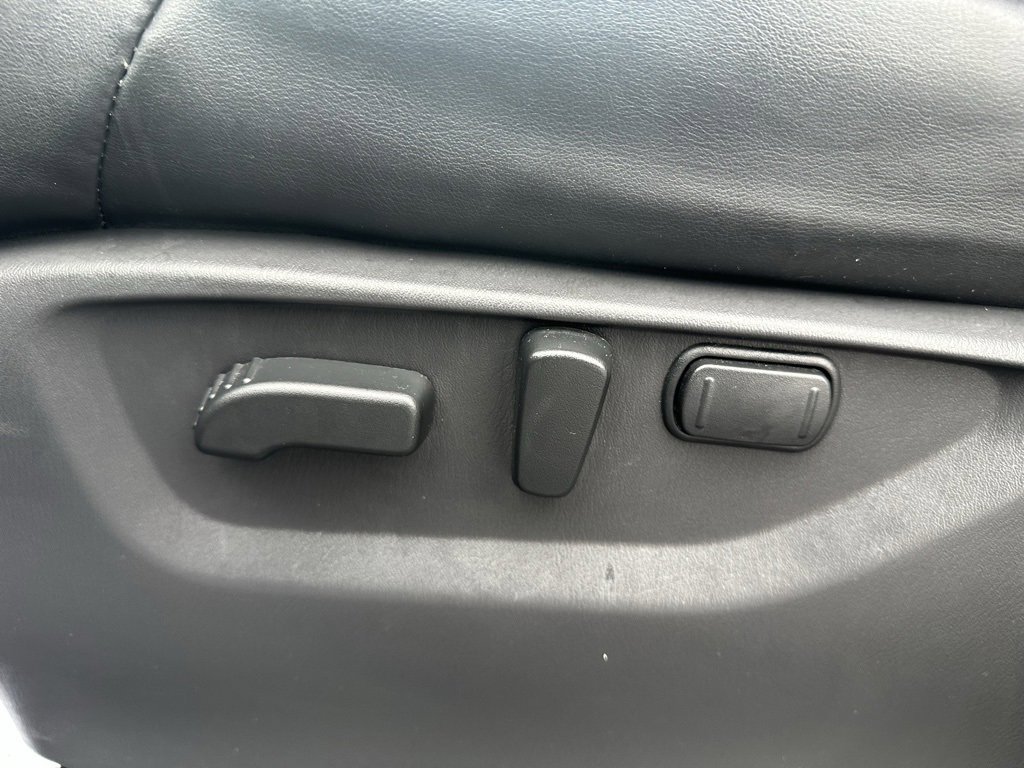 Used 2024 Nissan Armada SV image 21