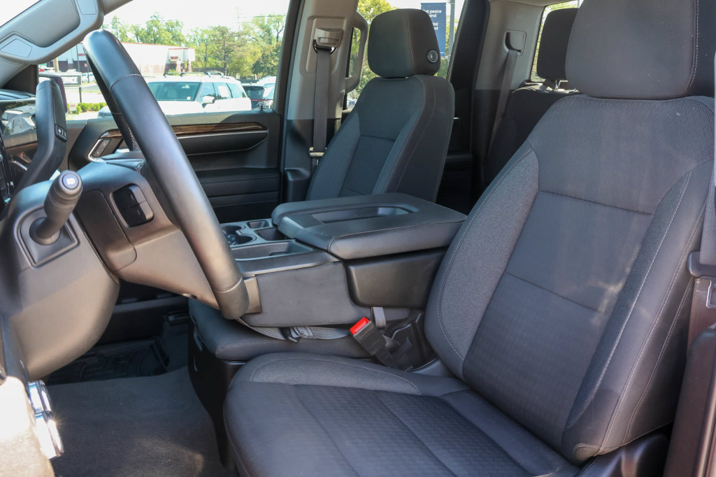 Used 2023 GMC Sierra 1500 Elevation w/ X31 Off-Road Package AWD/4WD image 15