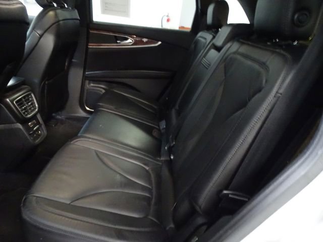 Used 2016 Lincoln MKX Select w/ Select Plus Package image 4