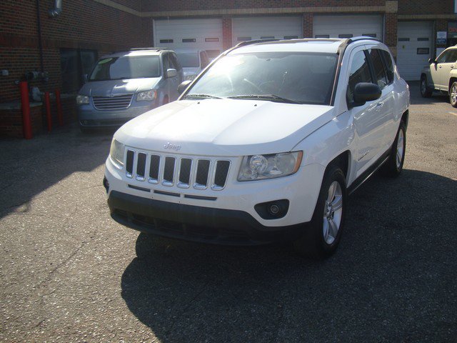 Used 2011 Jeep Compass Latitude w/ Sun/Sound Group image 1