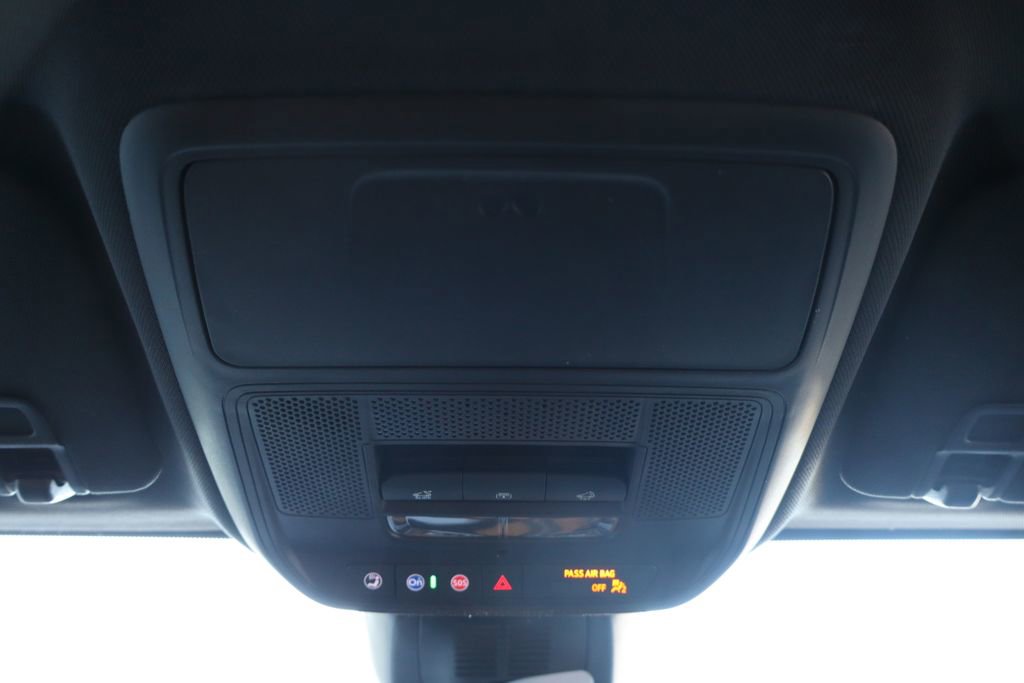 New 2026 Chevrolet Equinox LT w/ Convenience Package II FWD image 19