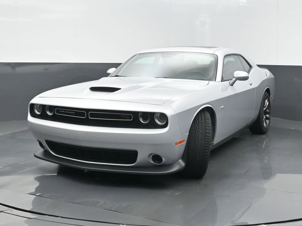 Used 2023 Dodge Challenger R/T w/ Performance Handling Group image 7