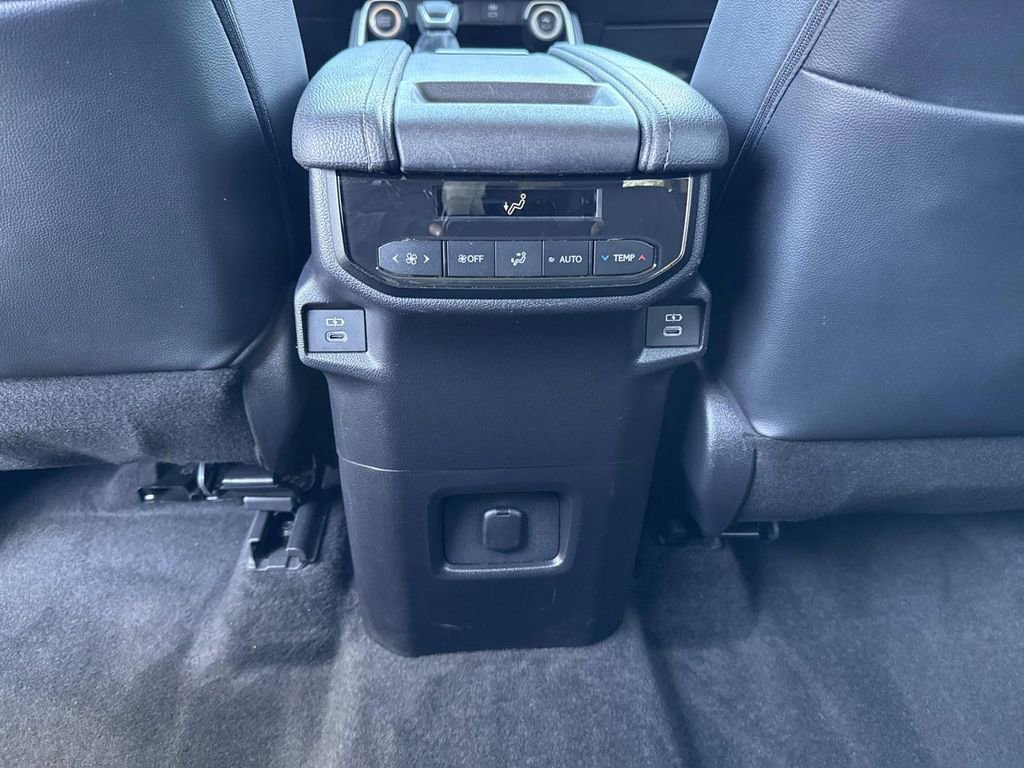 Used 2024 Toyota Grand Highlander XLE image 22