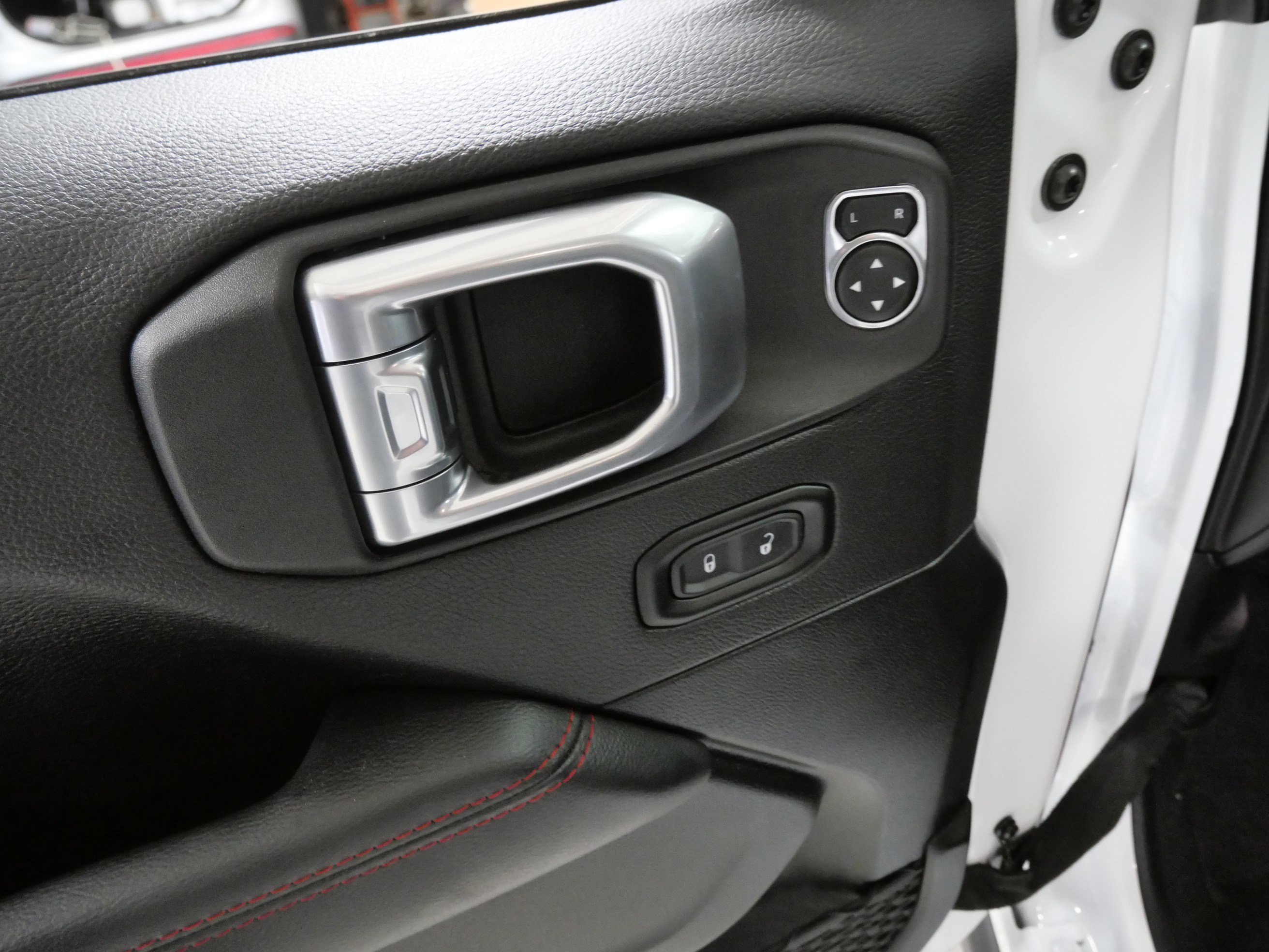 Used 2021 Jeep Wrangler Unlimited Rubicon w/ Dual Top Group image 19
