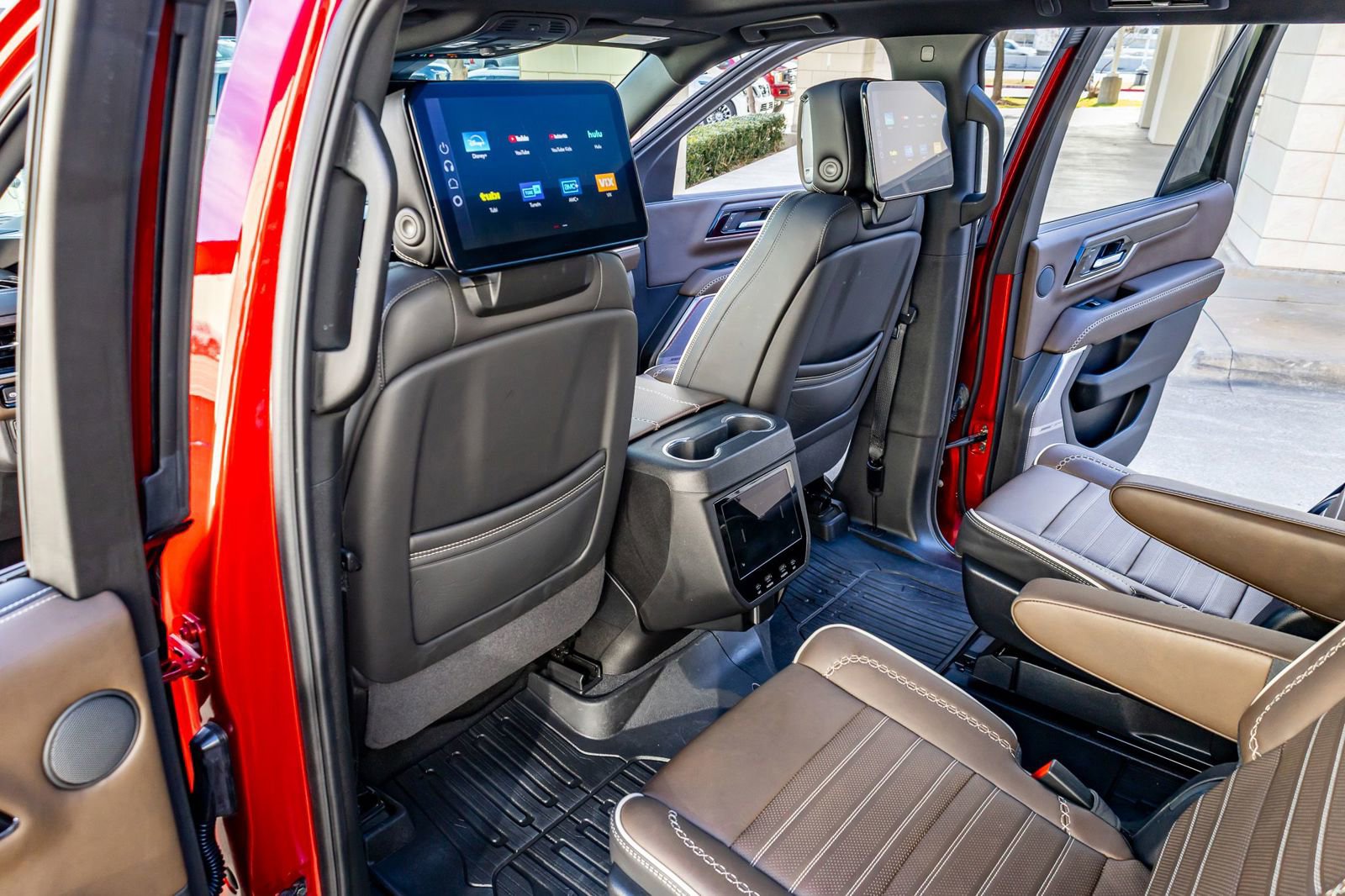 Used 2025 GMC Yukon Denali Ultimate image 33