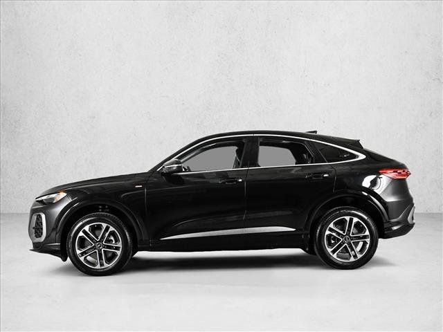 Certified 2025 Audi Q5 Premium w/ Convenience Package AWD/4WD image 9