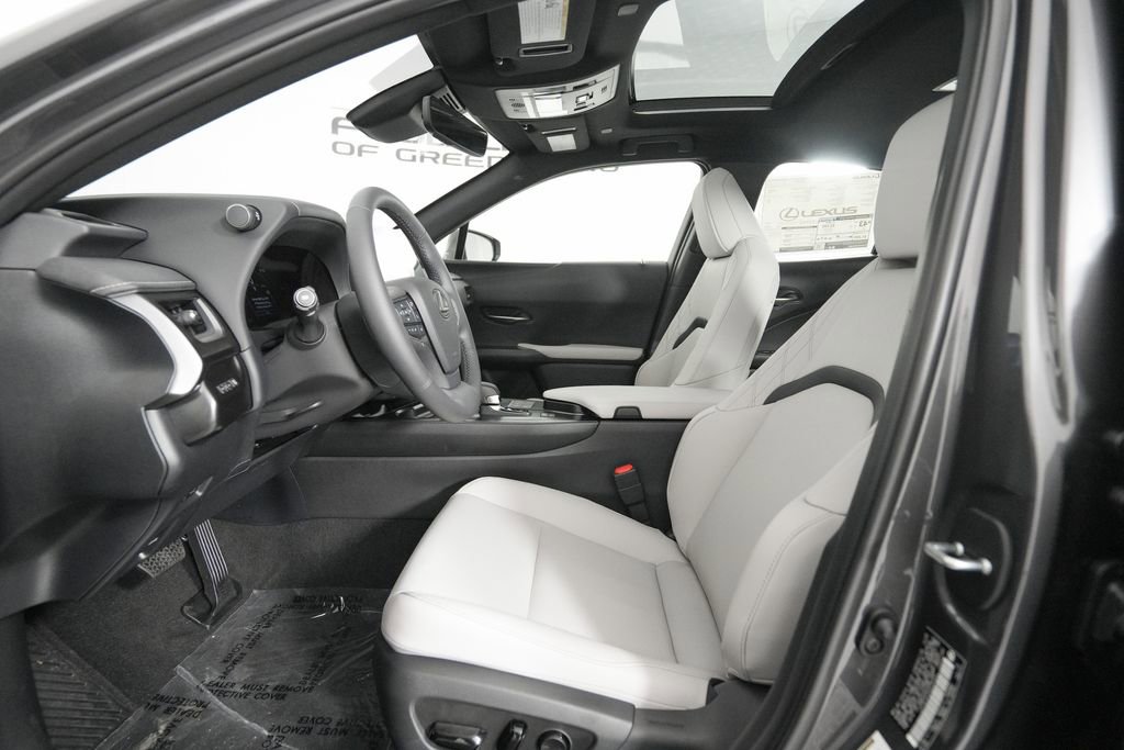 New 2025 Lexus UX 300h FWD image 9