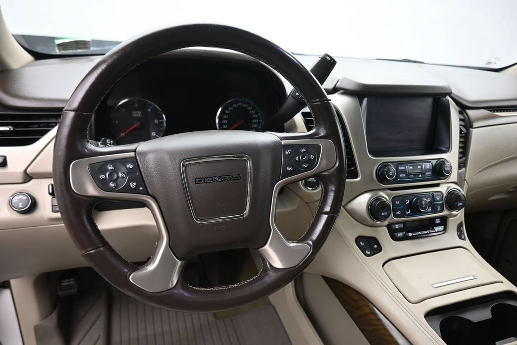 Used 2018 GMC Yukon Denali w/ Denali Ultimate Package AWD/4WD image 15