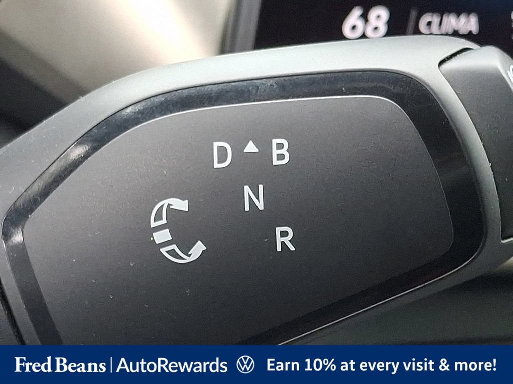 Used 2024 Volkswagen ID.4 Pro AWD/4WD image 19