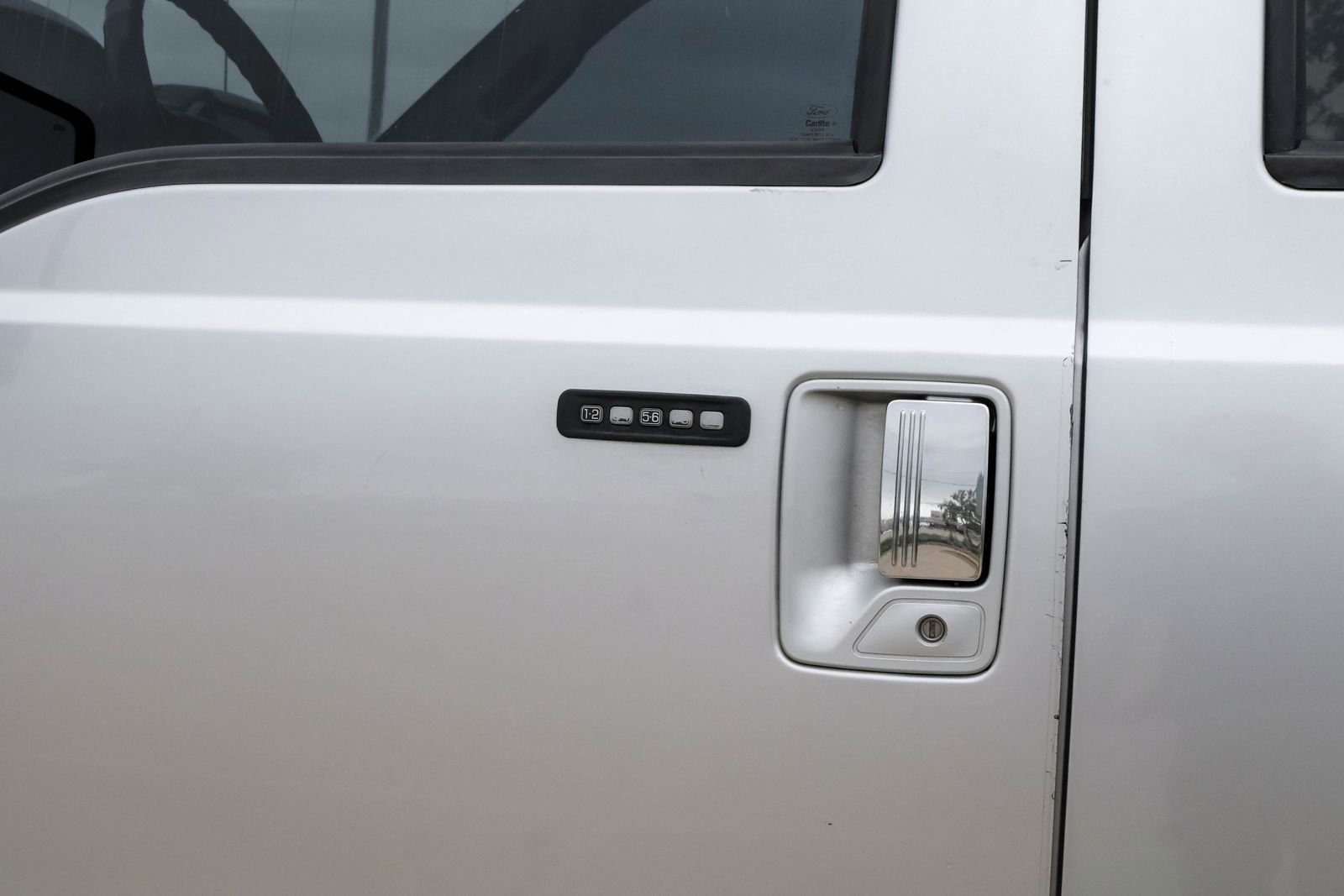Used 2016 Ford F250 Platinum w/ FX4 Off-Road Package AWD/4WD image 40