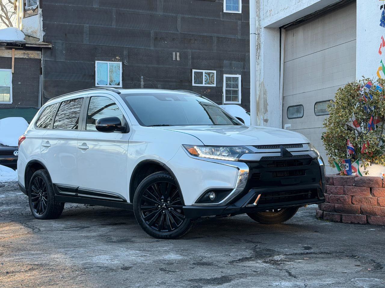 Used 2020 Mitsubishi Outlander LE FWD image 14