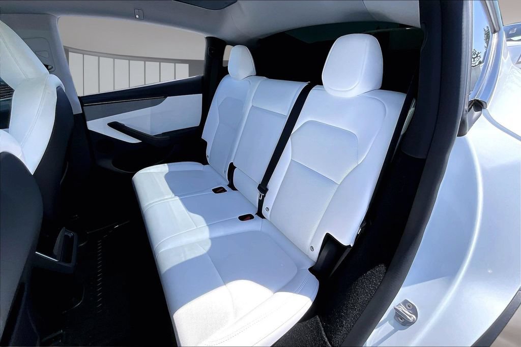 Used 2026 Tesla Model Y 2WD image 20