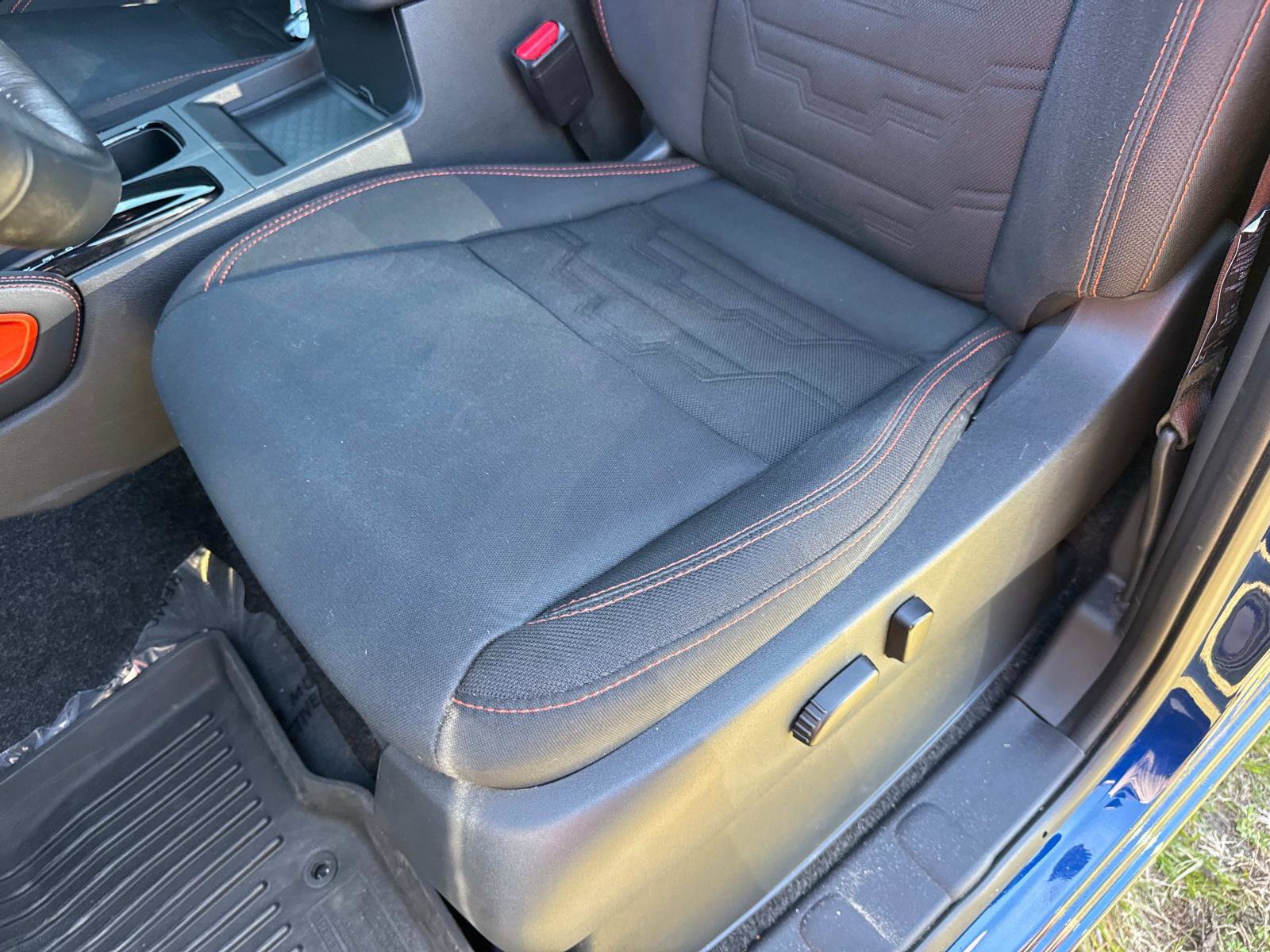 Used 2023 Nissan Frontier PRO-4X w/ Technology Package image 20