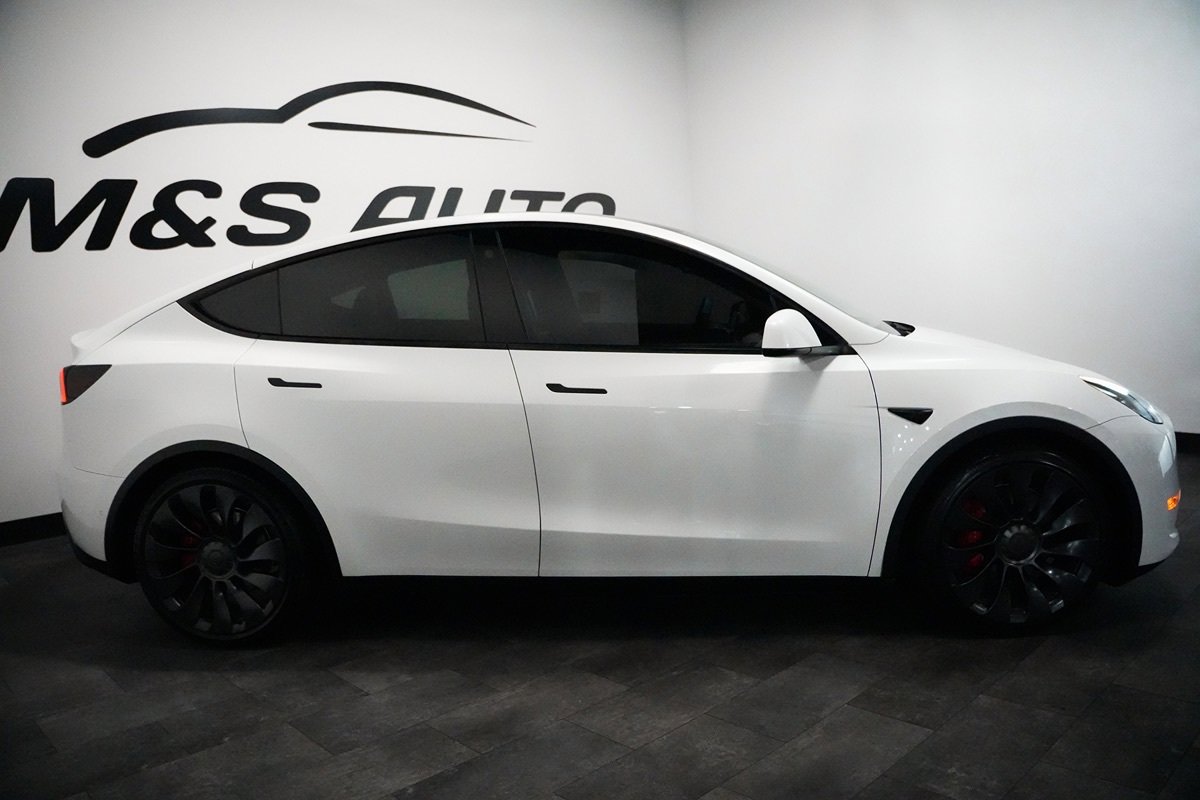 Used 2022 Tesla Model Y Performance AWD/4WD image 6