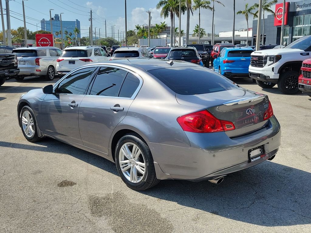 Used 2012 INFINITI G37 X w/ Premium Pkg image 6