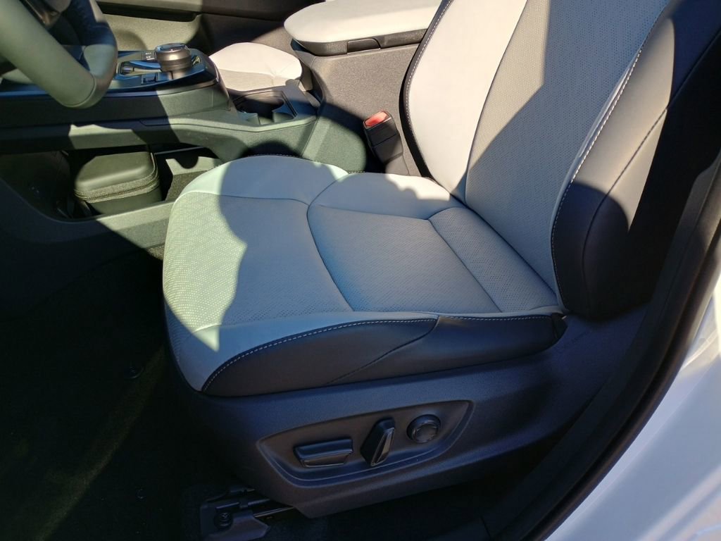 New 2026 Subaru Solterra image 9