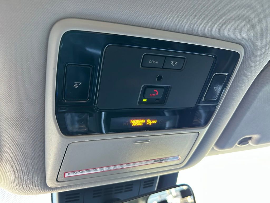 Used 2024 Toyota Grand Highlander Limited image 32