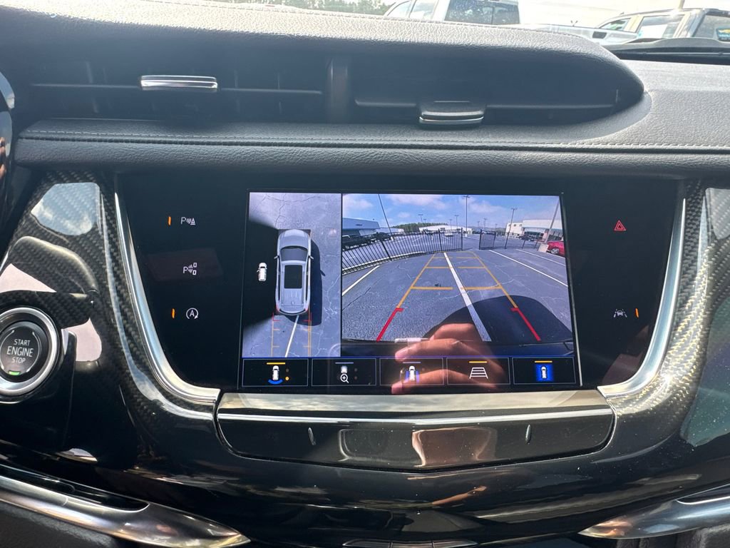 Used 2022 Cadillac XT6 Sport w/ Technology Package image 31