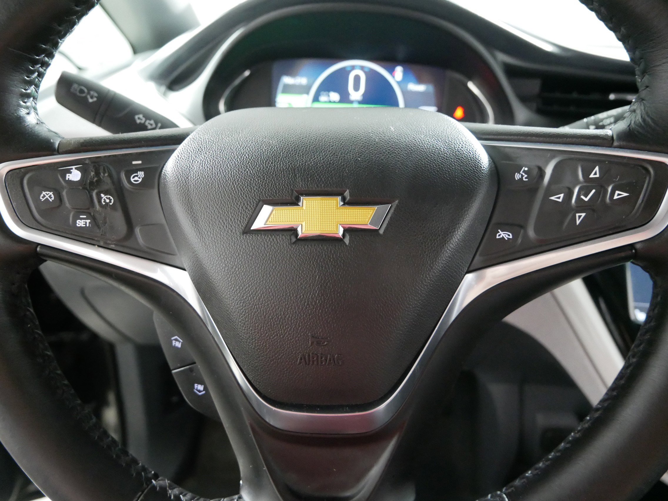 Used 2017 Chevrolet Bolt LT FWD image 25