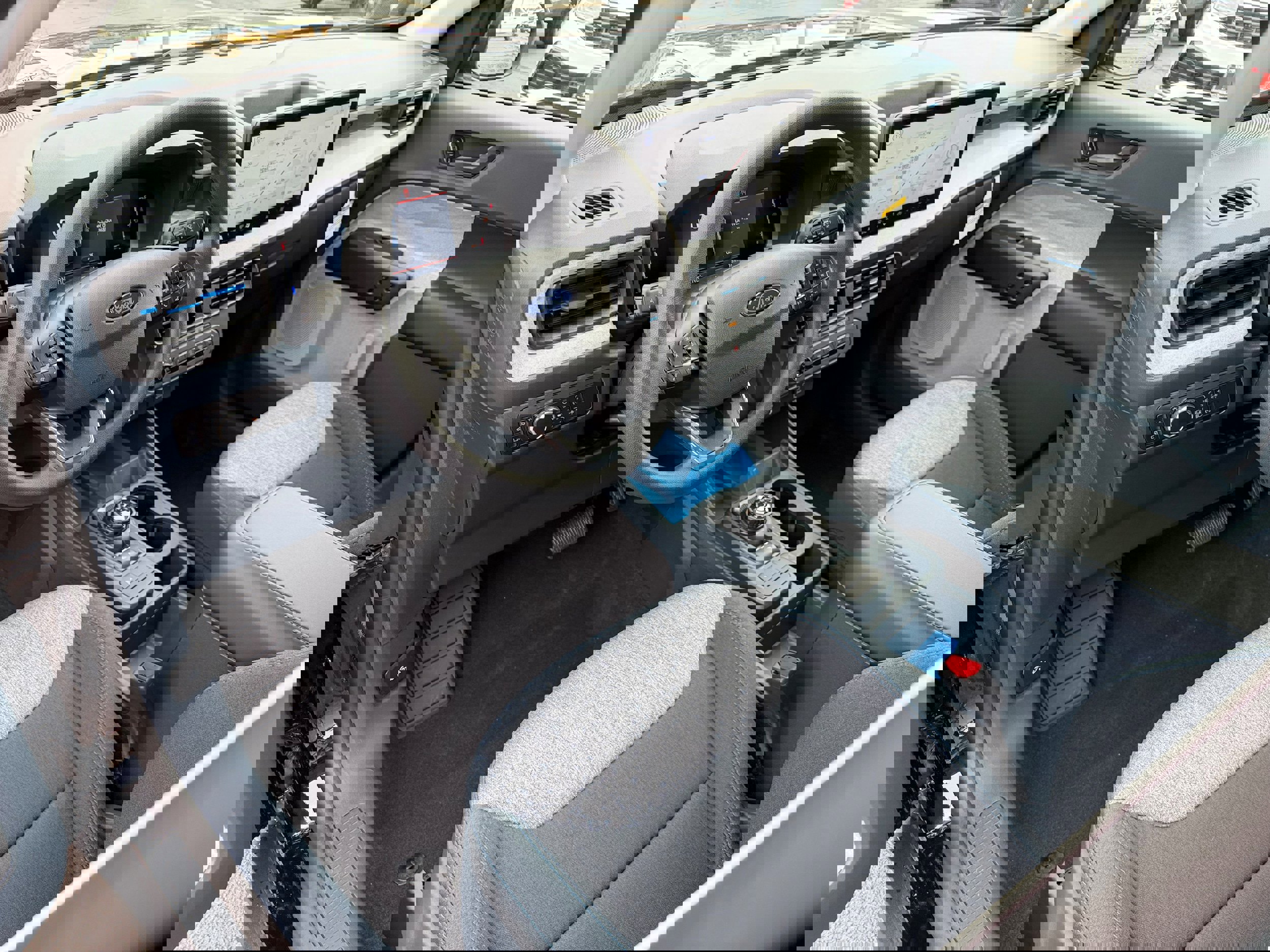 New 2025 Ford Maverick XLT w/ Equipment Group 301A image 9