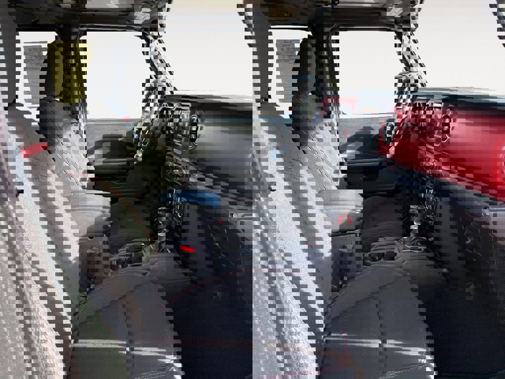 Used 2020 Jeep Gladiator Rubicon w/ Cold Weather Group image 15