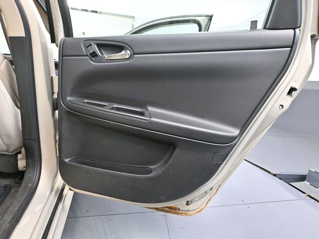 Used 2012 Chevrolet Impala LT FWD image 36