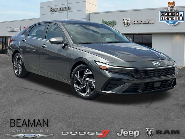 Used 2024 Hyundai Elantra SEL w/ Convenience Package