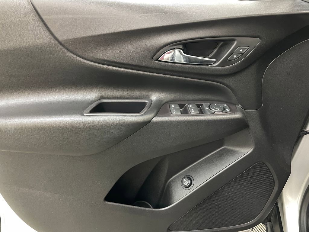 Used 2020 Chevrolet Equinox LT image 23