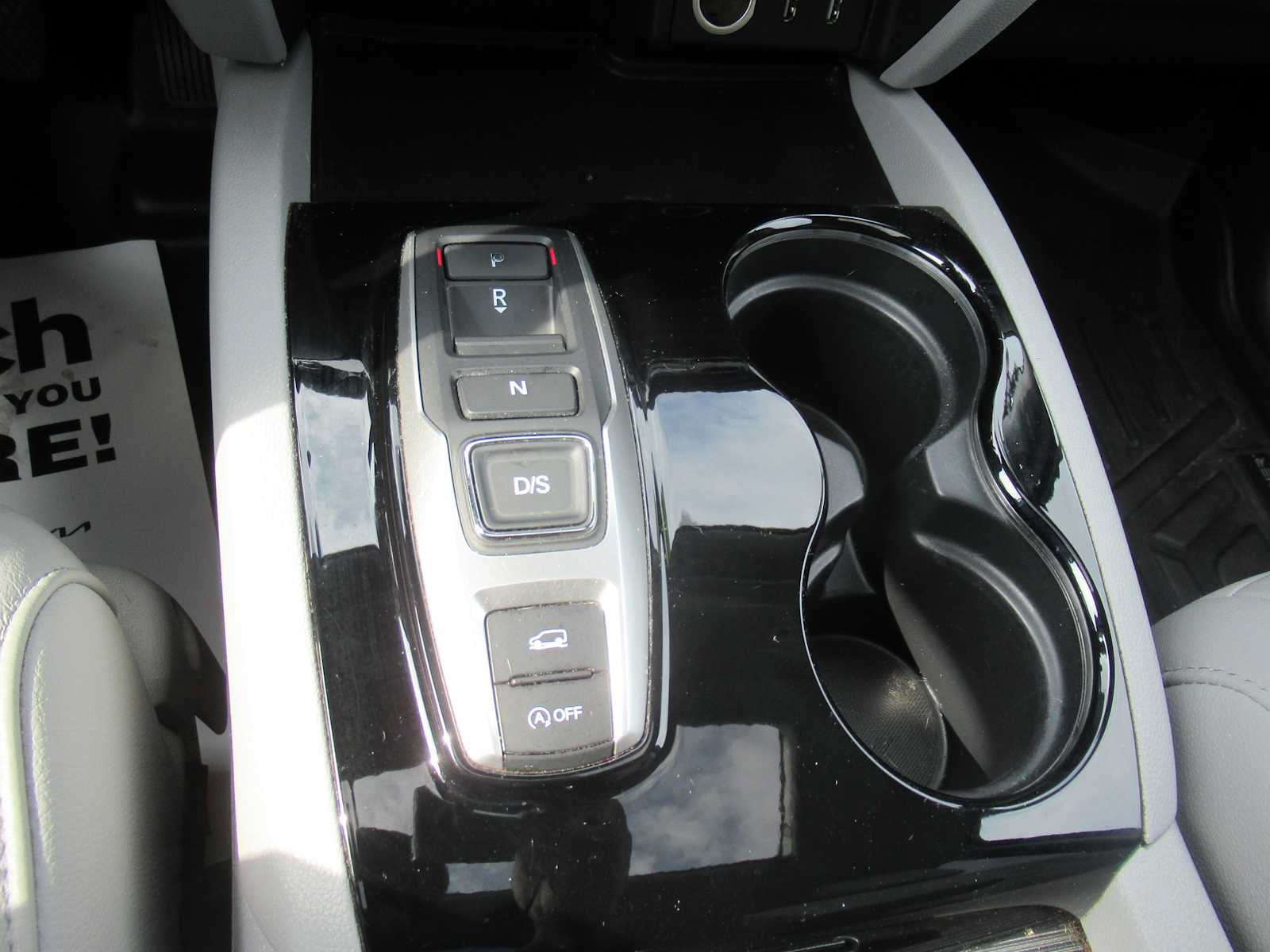 Used 2016 Honda Pilot Touring image 27
