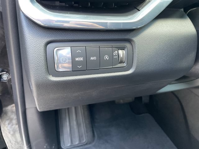 Certified 2025 GMC Acadia Elevation AWD/4WD image 28