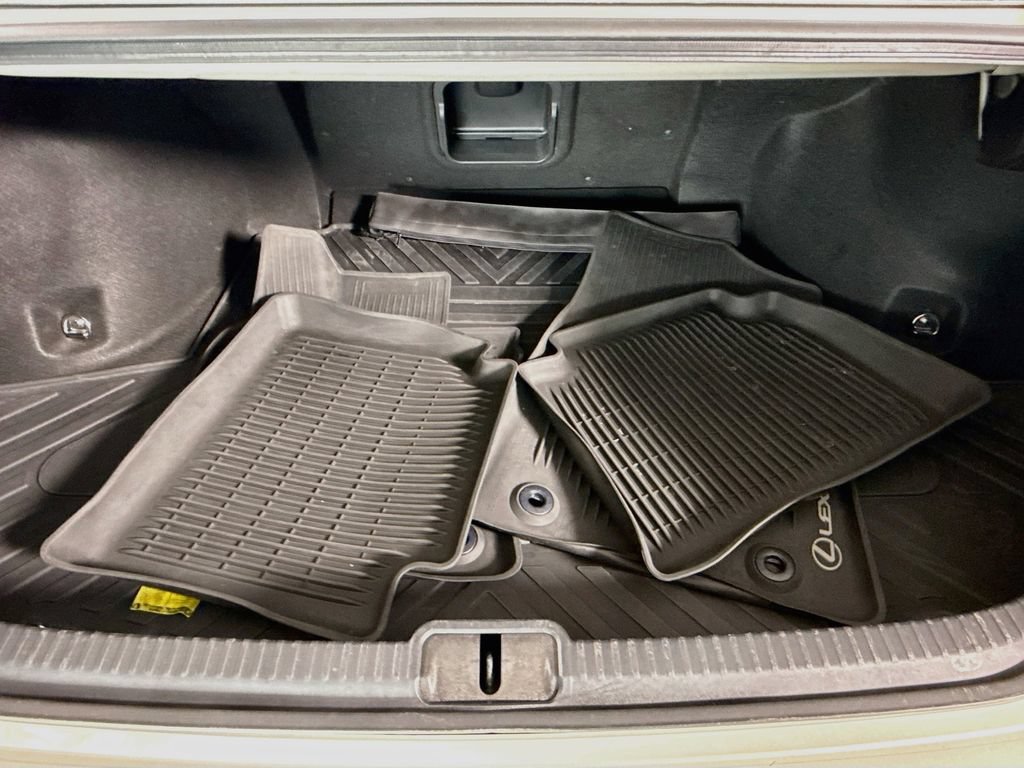 Used 2021 Lexus ES 350 w/ Premium Package FWD image 28