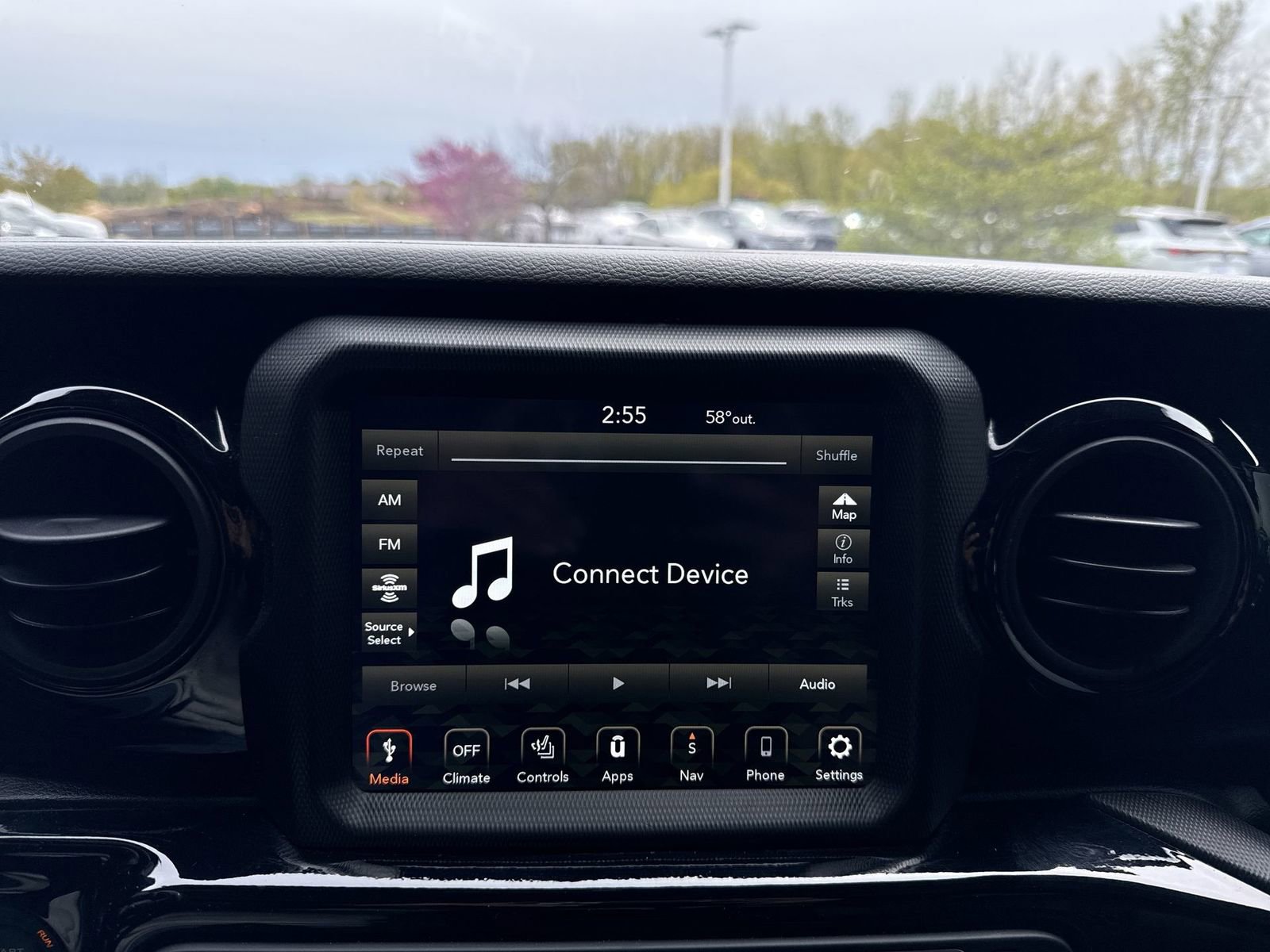Used 2022 Jeep Gladiator Sport AWD/4WD image 18