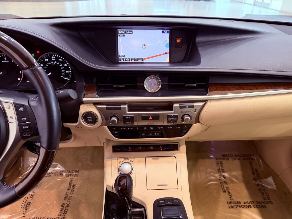 Used 2015 Lexus ES 350 w/ Ultra Luxury Package image 25
