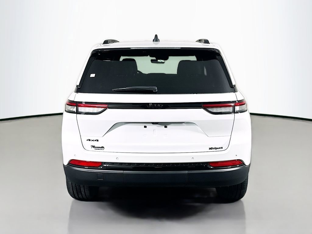 New 2025 Jeep Grand Cherokee Altitude image 6