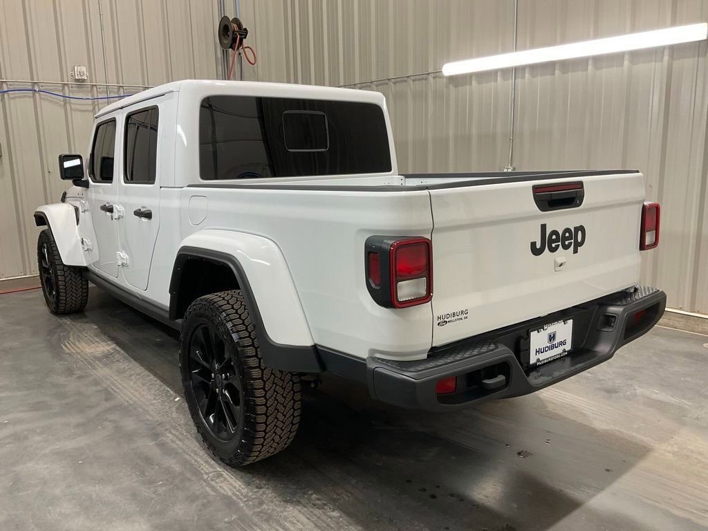 Used 2024 Jeep Gladiator Sport AWD/4WD image 6